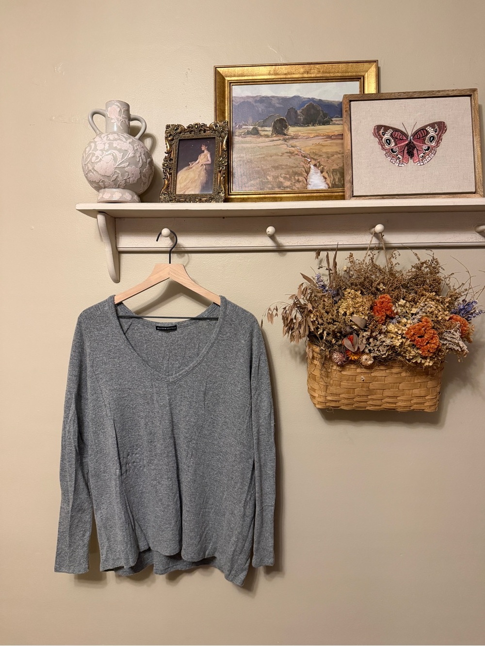 Brandy Melville Gray V-Neck Sweater